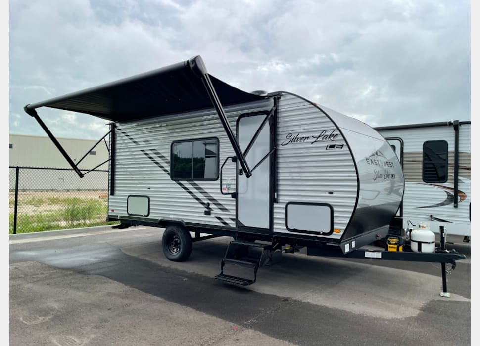 Travel Trailer rentals in Chicago
