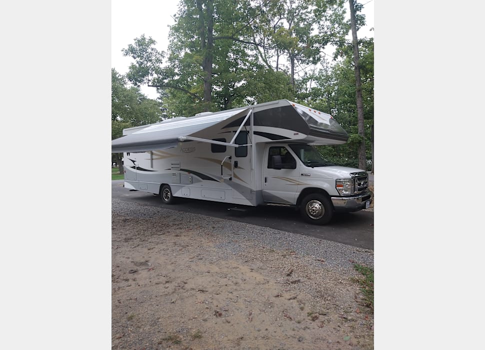 Class C Motor Home rentals in Vesuvius