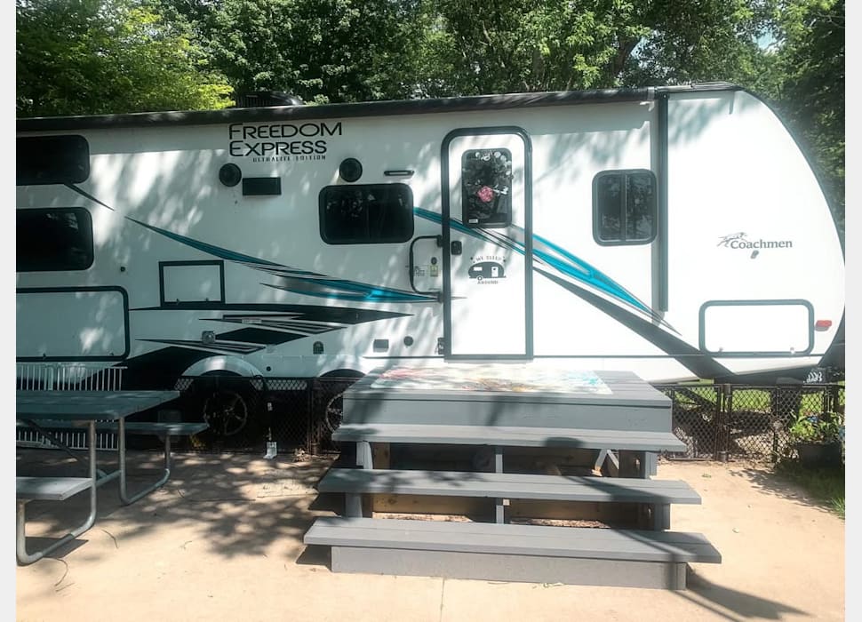 Travel Trailer rentals in Fort Wayne