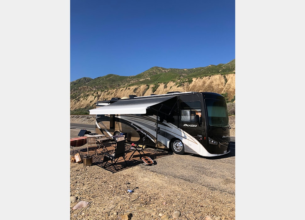 Class A Motor Home rentals in Simi Valley