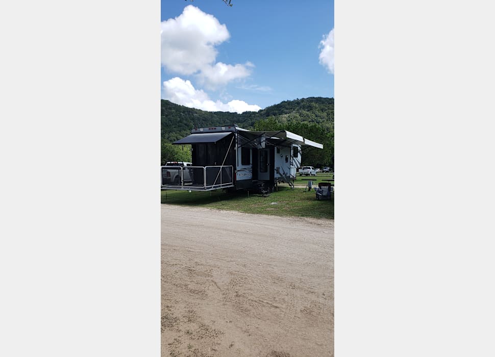 Fifth Wheel rentals in Austin