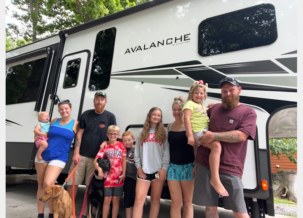Fifth Wheel rentals in Arbutus