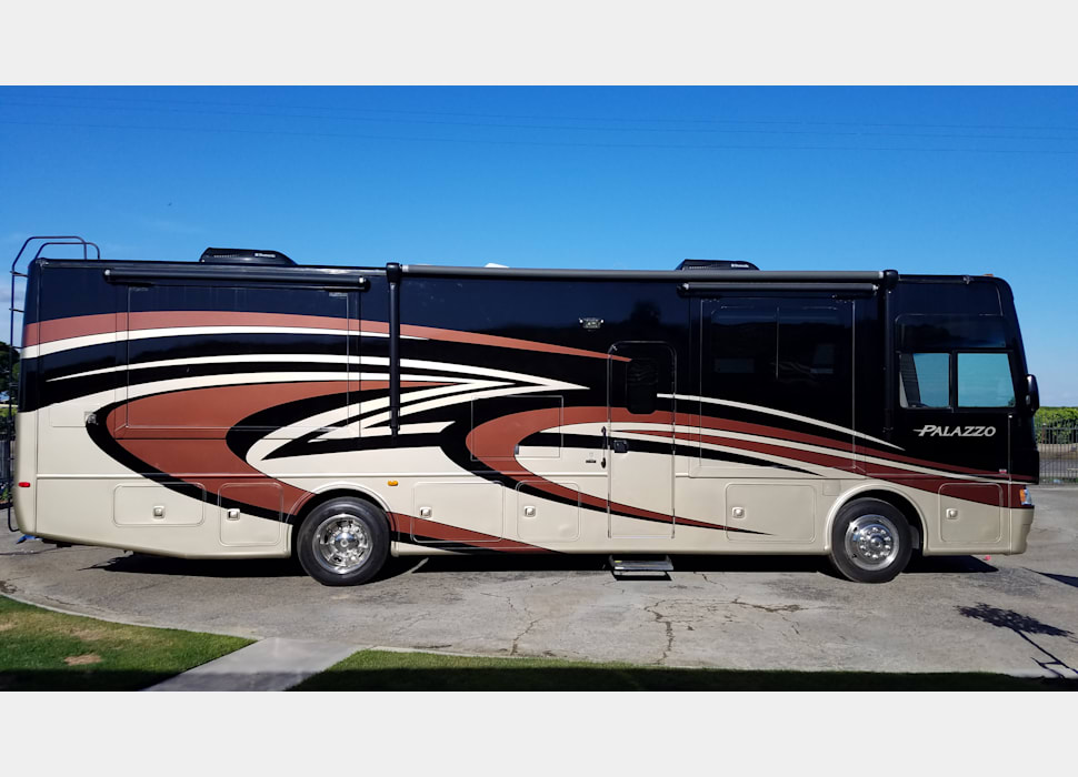 Class A Motor Home rentals in Groveland
