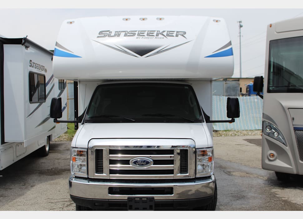 Class C Motor Home rentals in Indianapolis