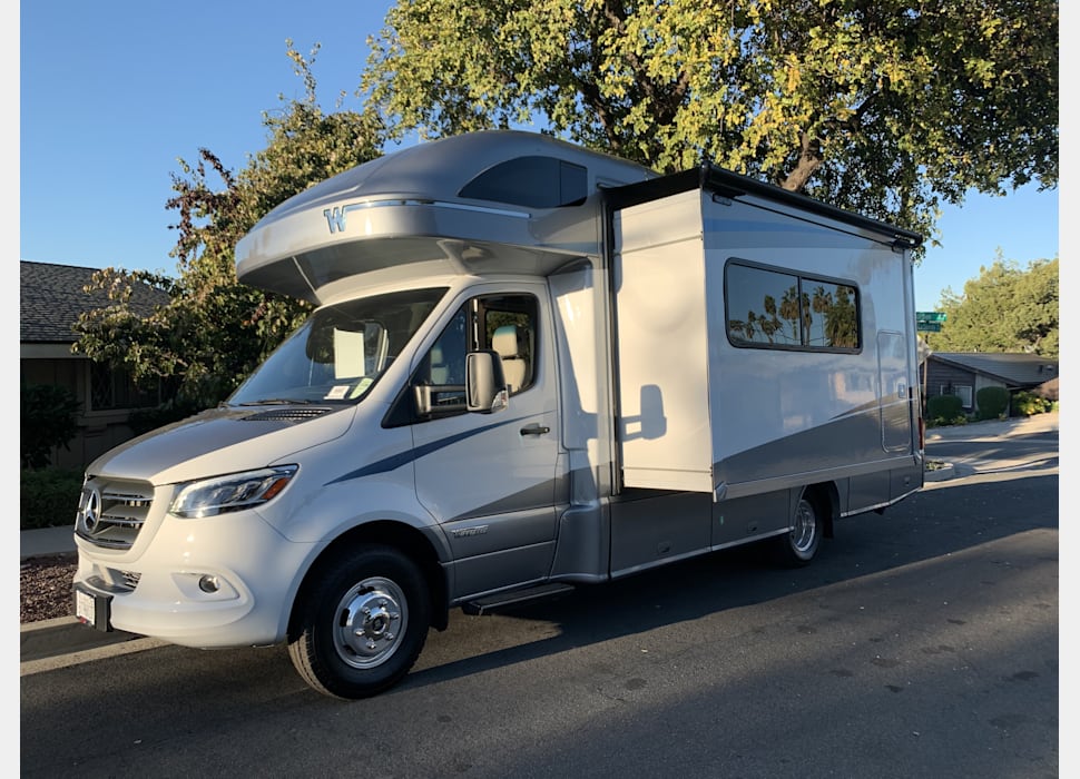 Class C Motor Home rentals in Anaheim