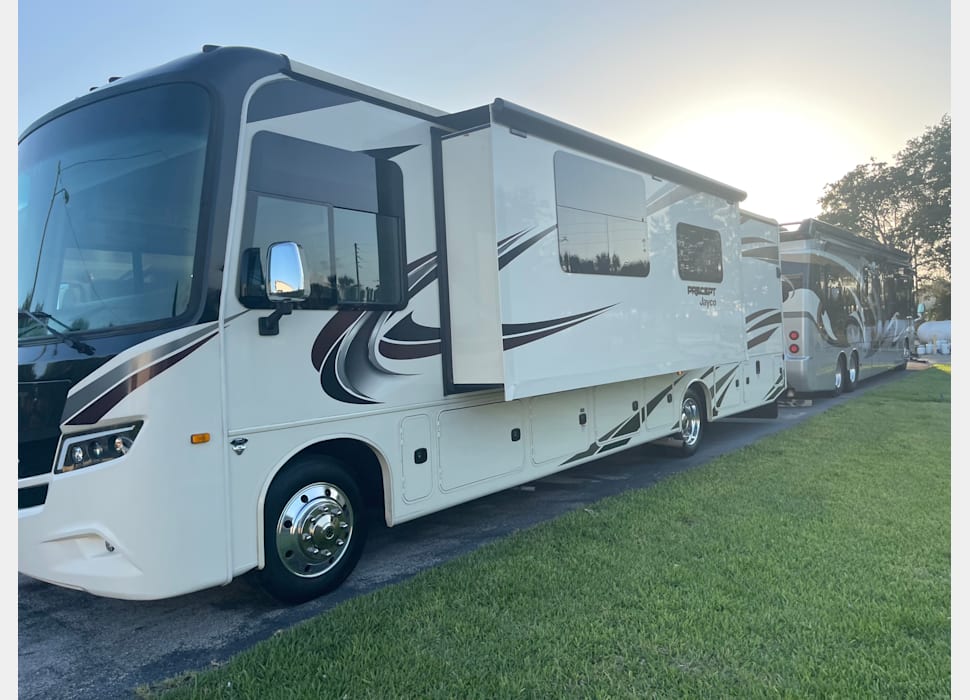 Class A Motor Home rentals in Orlando