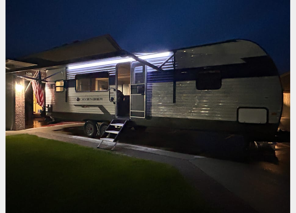Travel Trailer rentals in Holly
