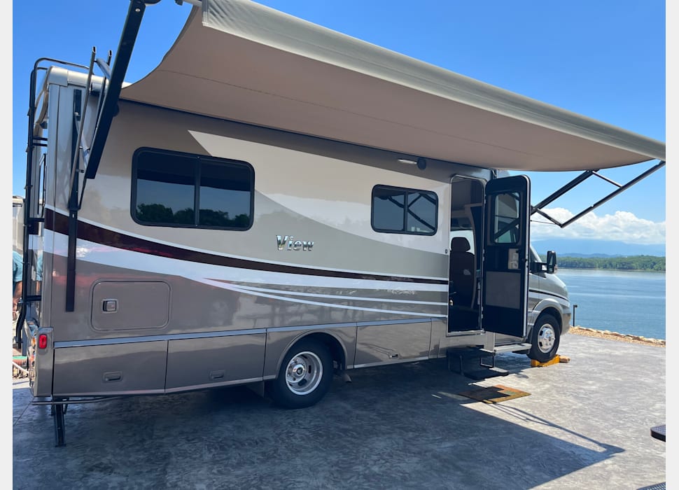 Class C Motor Home rentals in Walland