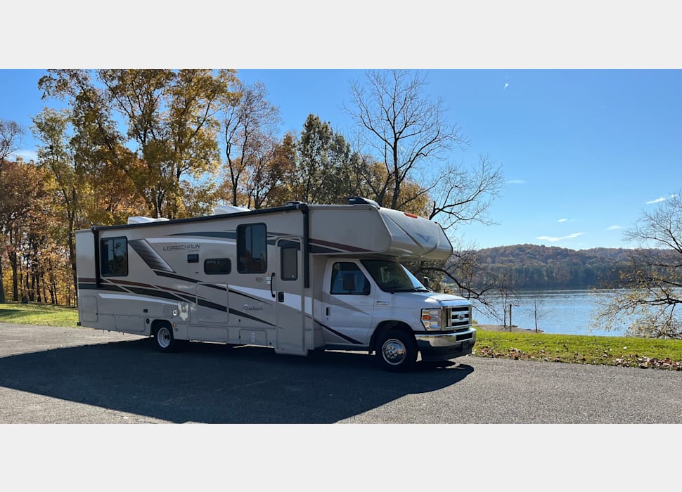 Class C Motor Home rentals in Wadsworth