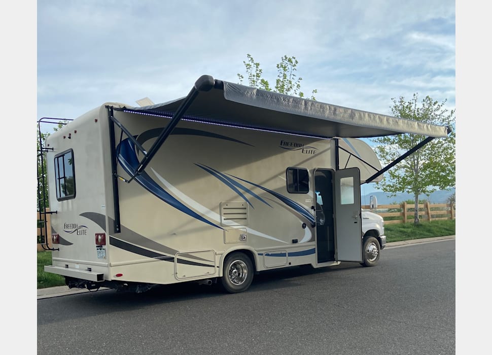 Class C Motor Home rentals in Hamilton