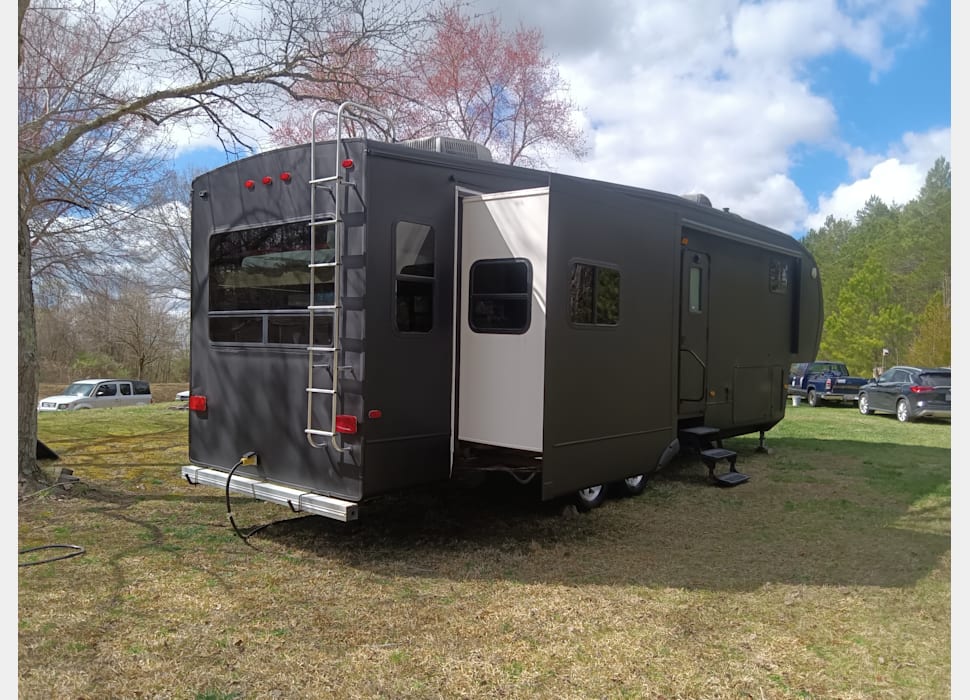 Fifth Wheel rentals in Franklinville