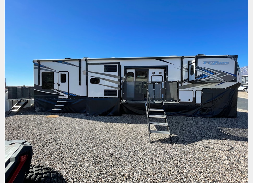 Fifth Wheel rentals in Hurricane