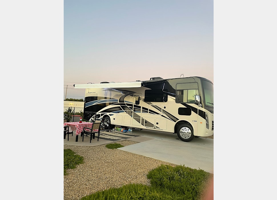 Class A Motor Home rentals in Simi Valley