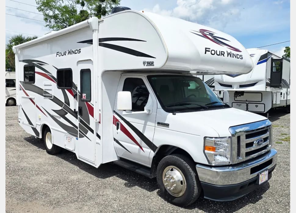 Class C Motor Home rentals in Yulee