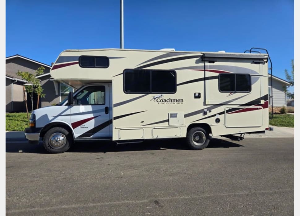 Class C Motor Home rentals in Exeter
