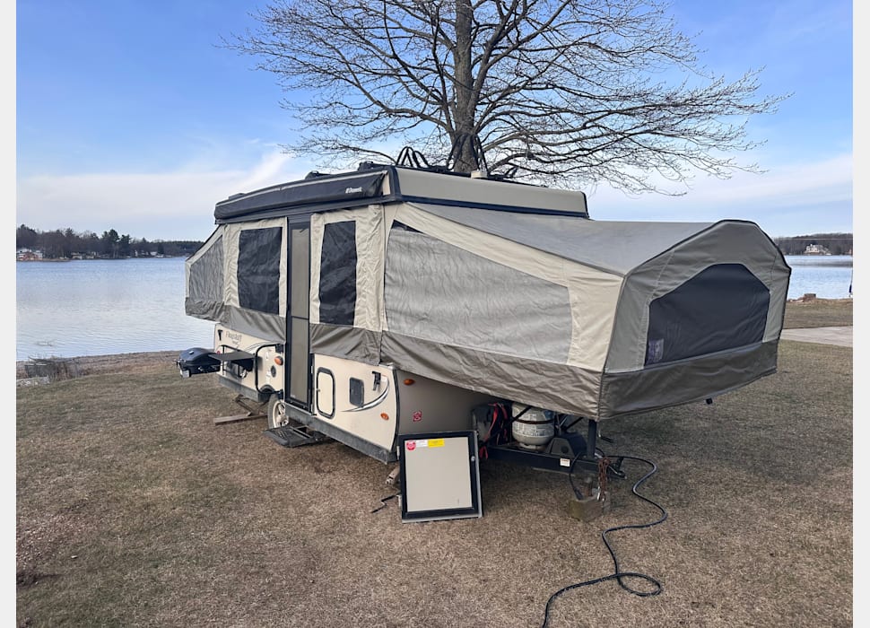 Pop-up Camper rentals in Grand Rapids