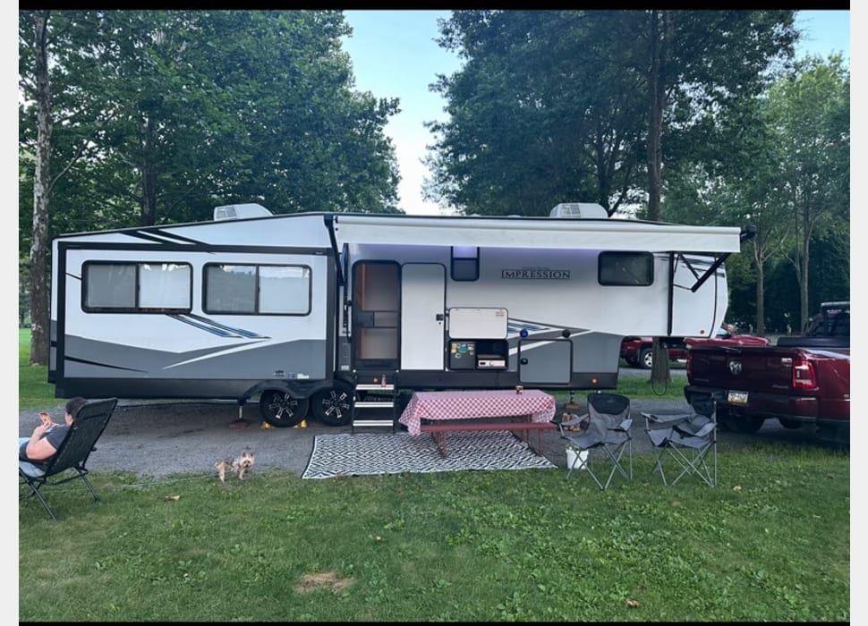 Fifth Wheel rentals in Middlesex