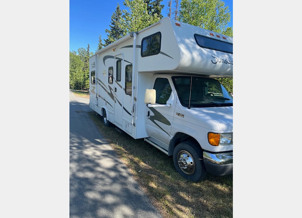 Class C Motor Home rentals in Anchorage