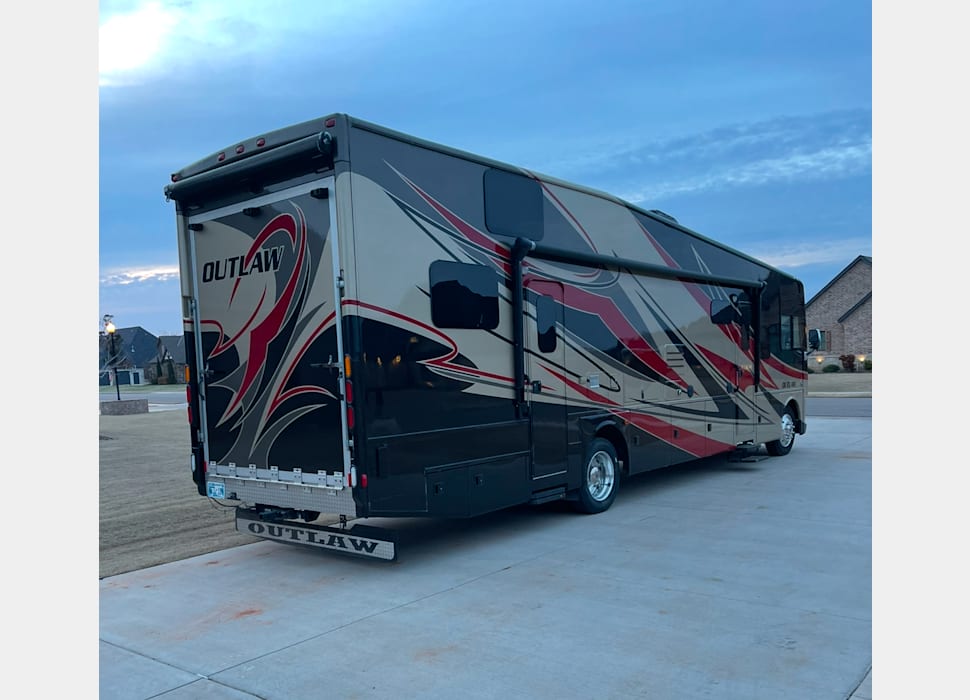 Class A Motor Home rentals in Oklahoma City