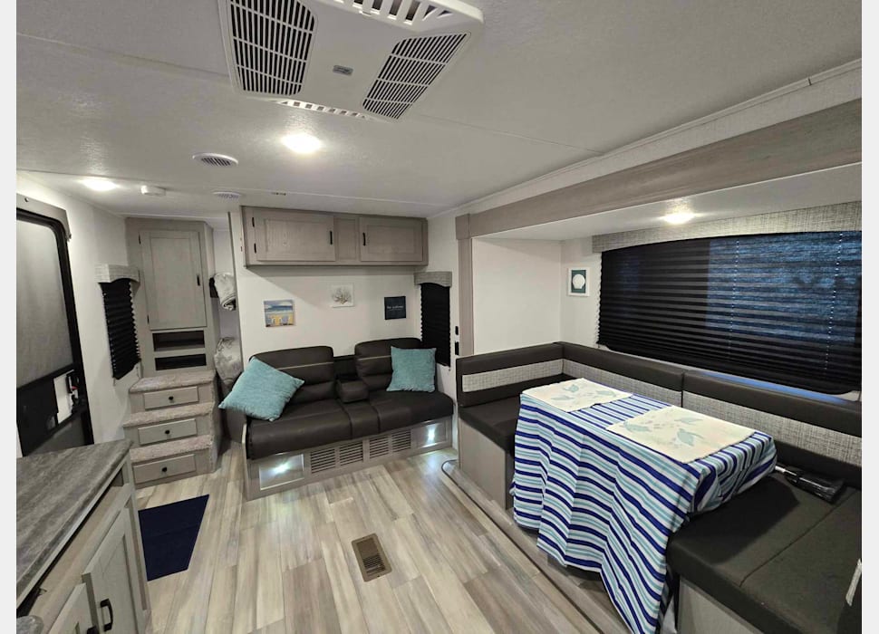 West Lake HillsRV rentals