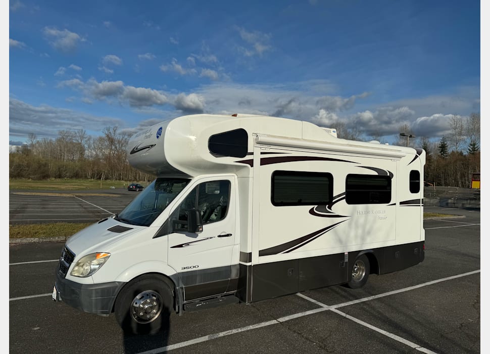 Class C Motor Home rentals in Seattle