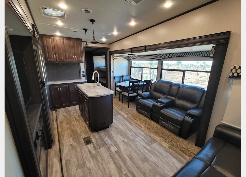 Fifth Wheel rentals in Irvine