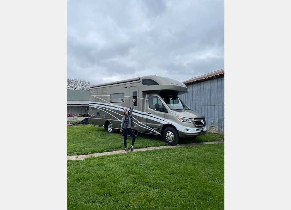 Class C Motor Home rentals in Akron
