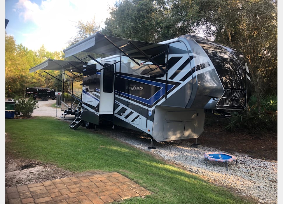 Toy Hauler rentals in MELBOURNE