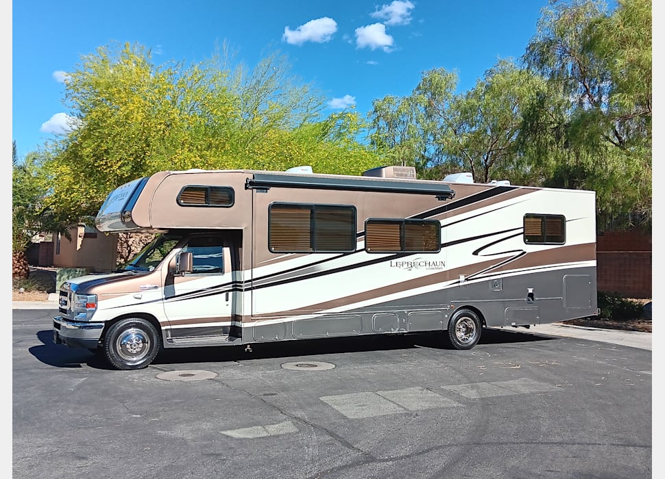 Class C Motor Home rentals in Las Vegas