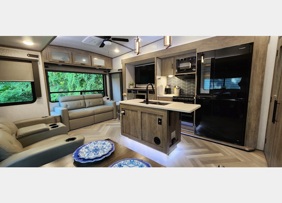 Fifth Wheel rentals in DeBary