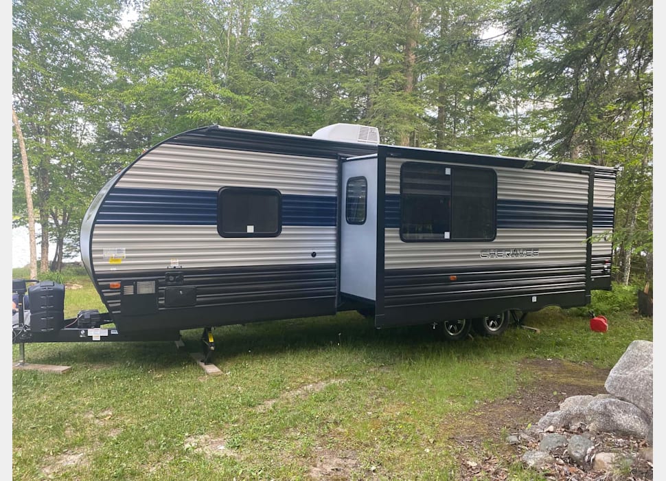 Travel Trailer rentals in Benton