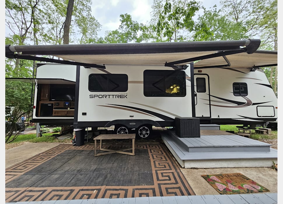 Travel Trailer rentals in Republic