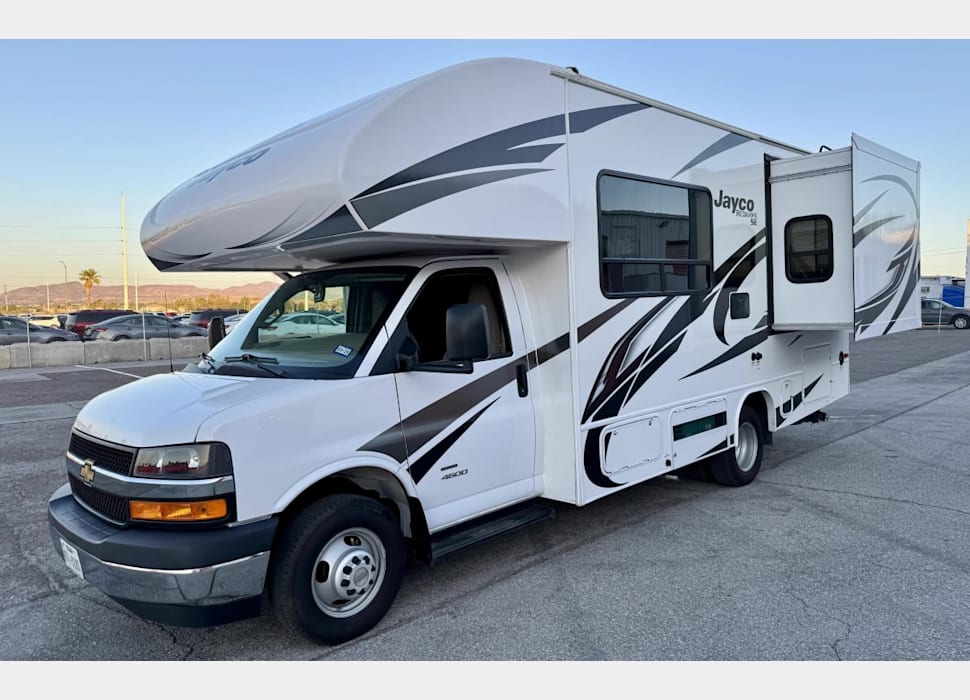 Class C Motor Home rentals in Las Vegas