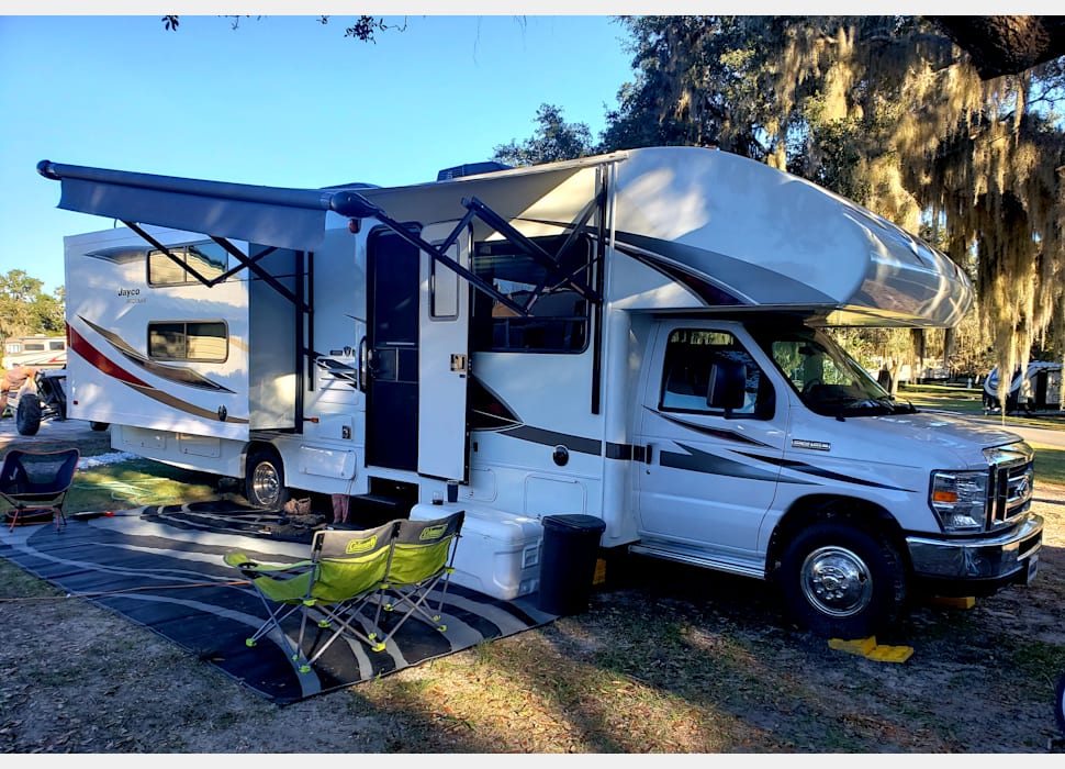 Class C Motor Home rentals in St. Petersburg