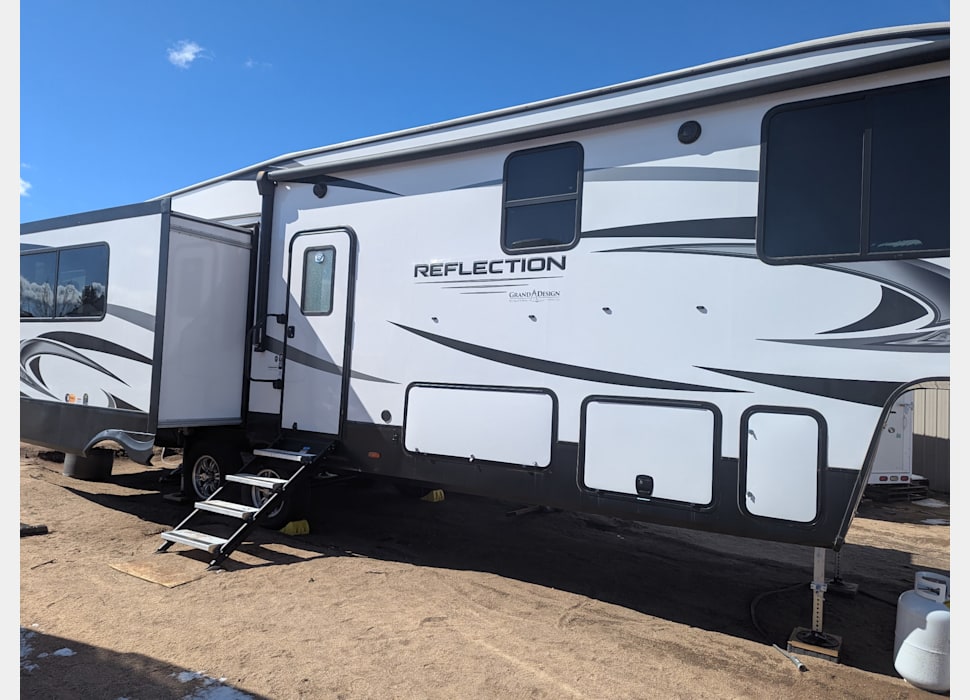 Fifth Wheel rentals in Sparks