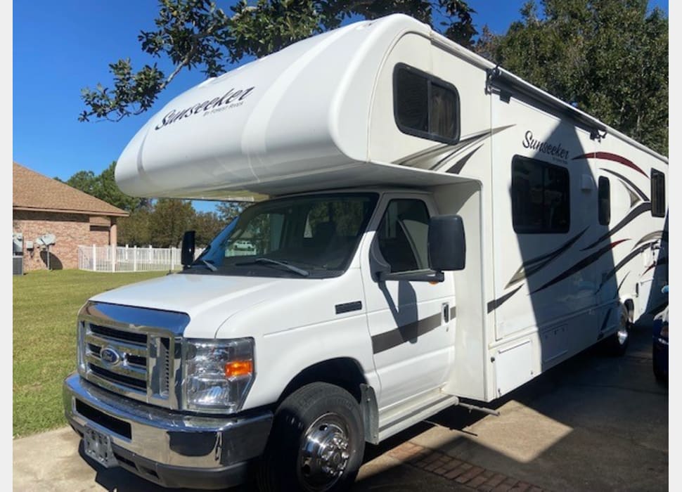 Class C Motor Home rentals in Spanish Fort