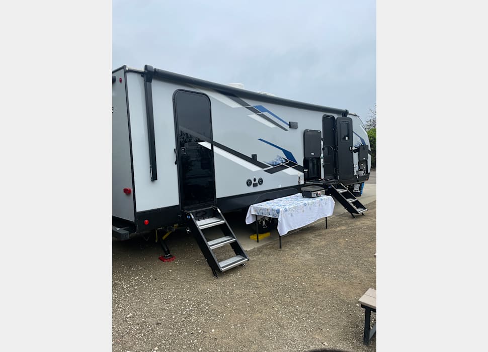 Travel Trailer rentals in Encino