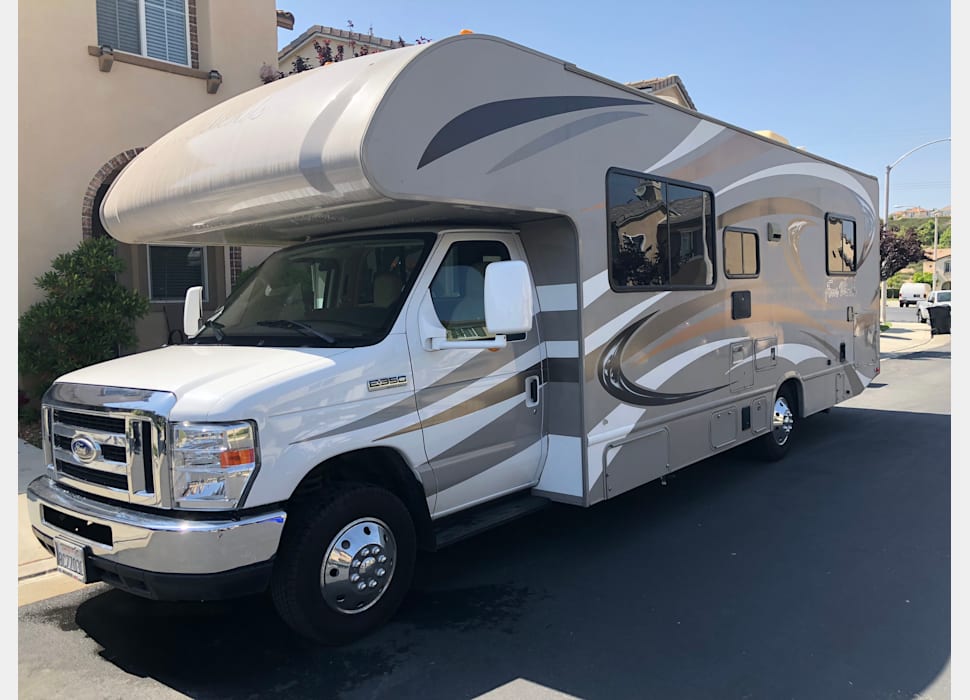 Class C Motor Home rentals in Carpinteria