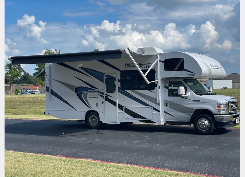 Class C Motor Home rentals in Prairie Grove