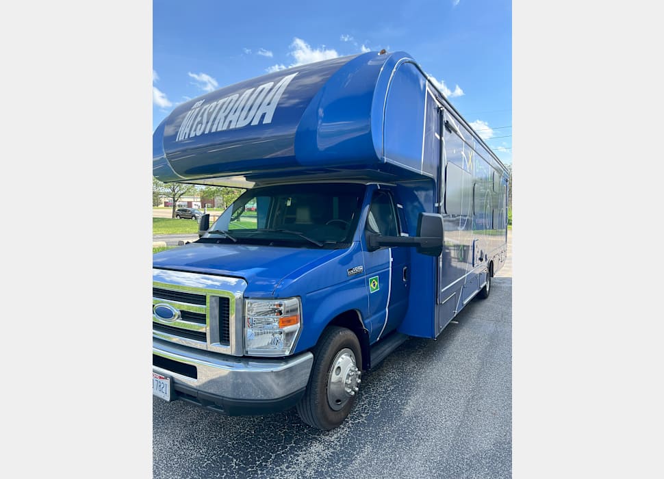 Class C Motor Home rentals in Hilliard