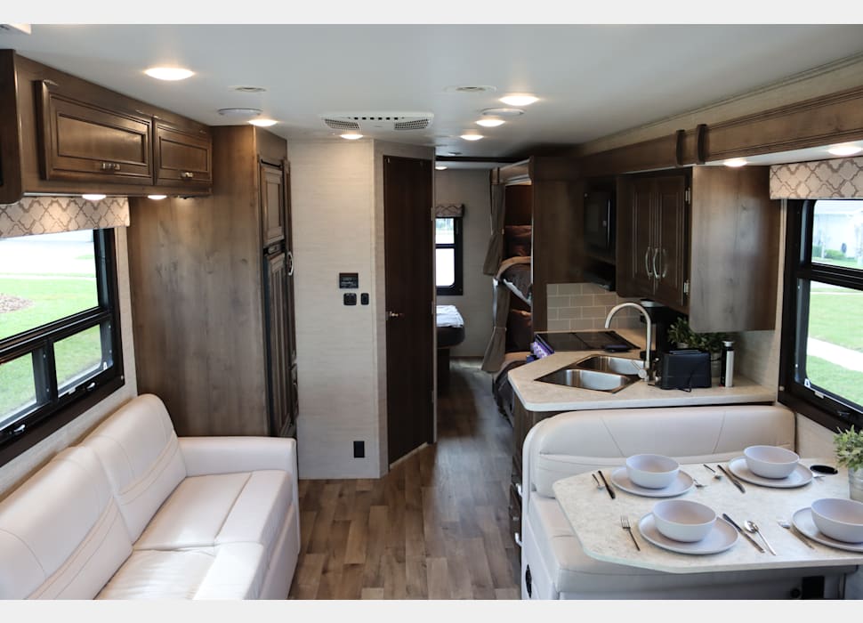 Class C Motor Home rentals in Orlando