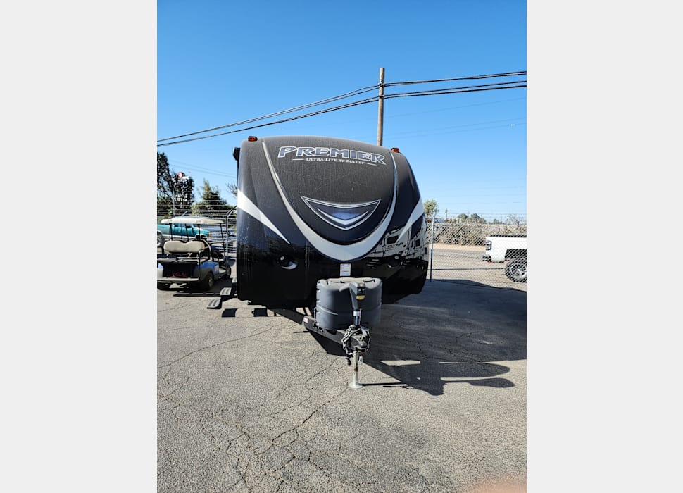 Travel Trailer rentals in Friant
