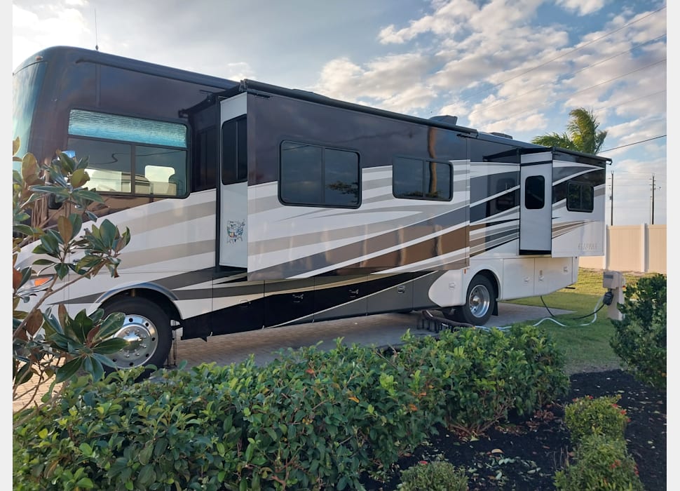 Class A Motor Home rentals in CHAGRIN FALLS