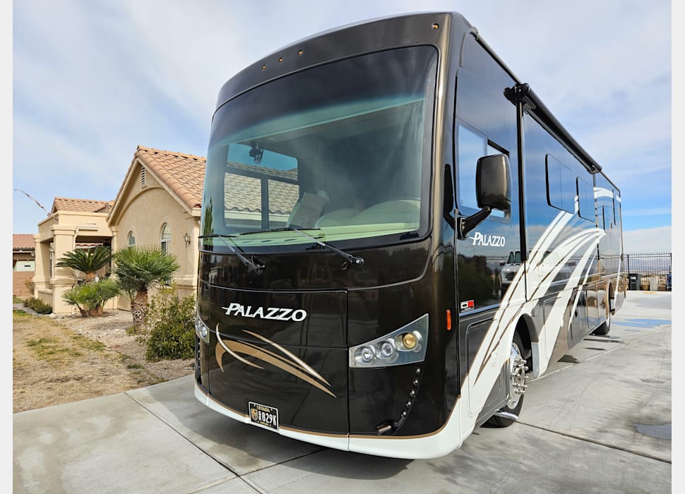 Class A Motor Home rentals in Las Vegas