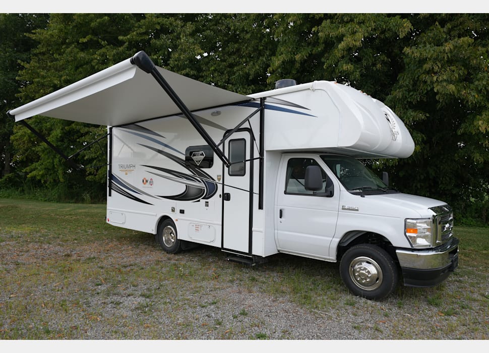 Class C Motor Home rentals in Columbus