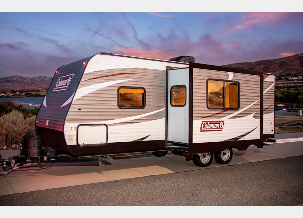 Travel Trailer rentals in Riverside