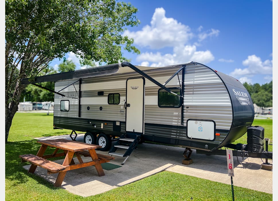 Travel Trailer rentals in Poplarville