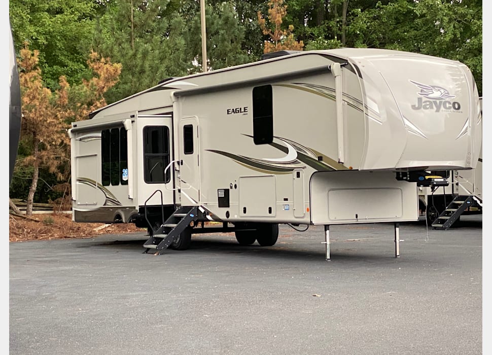Fifth Wheel rentals in Newport News