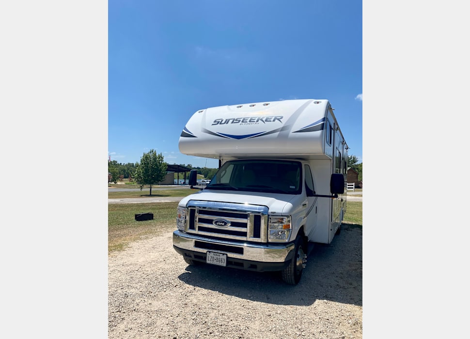 Class C Motor Home rentals in New Caney