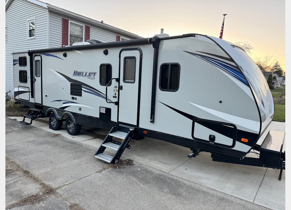 Travel Trailer rentals in Apollo